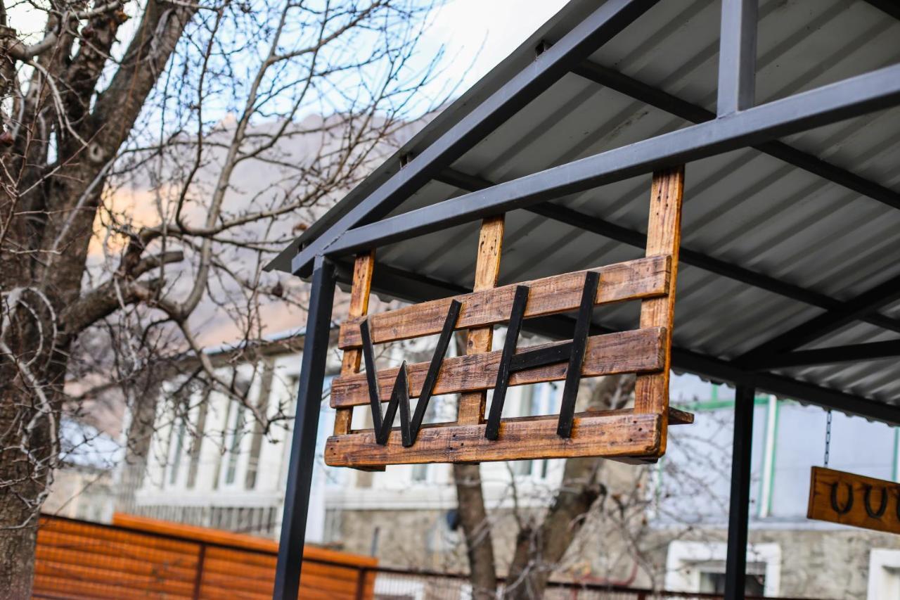 Wooden Hotel Kazbegi Dış mekan fotoğraf