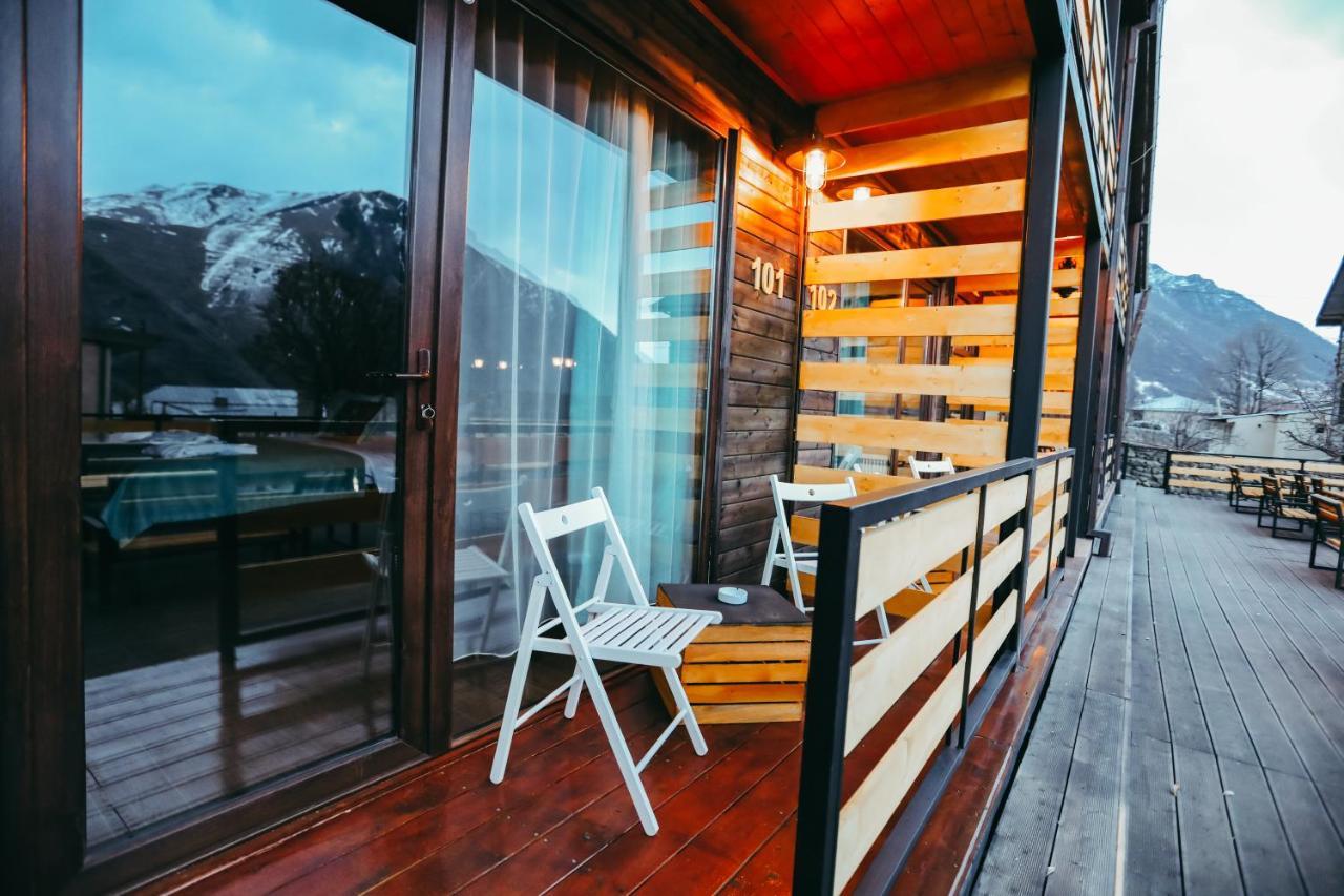 Wooden Hotel Kazbegi Dış mekan fotoğraf